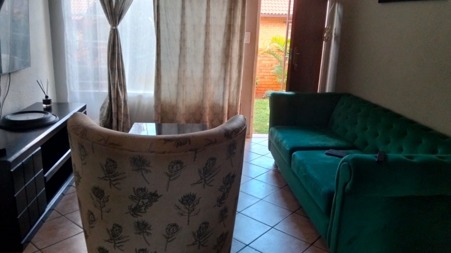 2 Bedroom Property for Sale in Safari Gardens North West